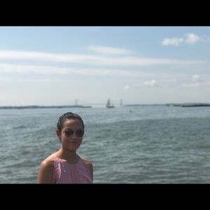 Meet your Posher, Andrea